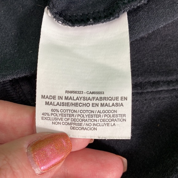 Nike Athletic Cut Black Swoosh Graphic Tee - Picture 14 of 15